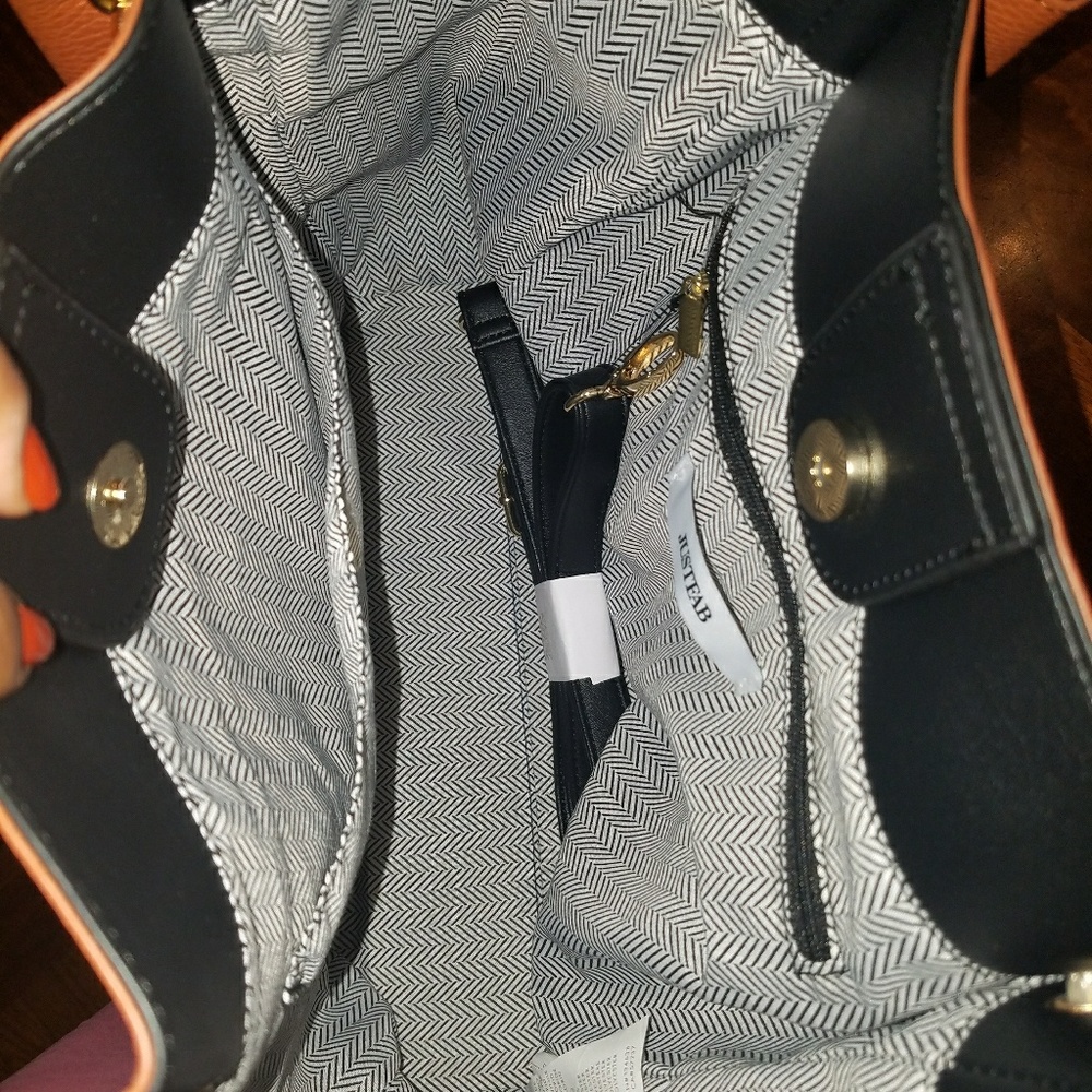 Nice Cognac color Bag - Picture 2 of 4